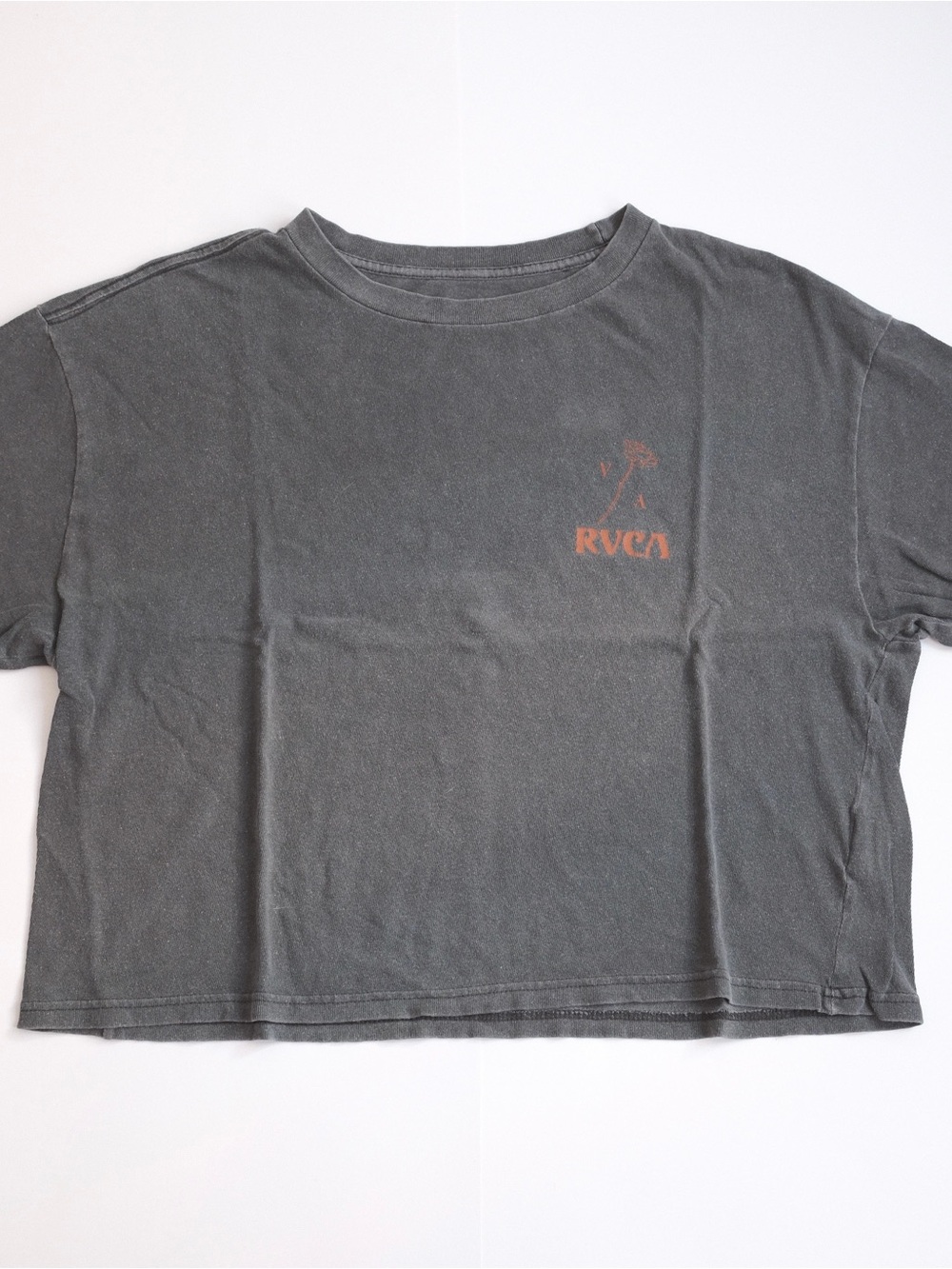 RVCA Gray Cropped Flower Graphic Tee Shirt - Size Medium